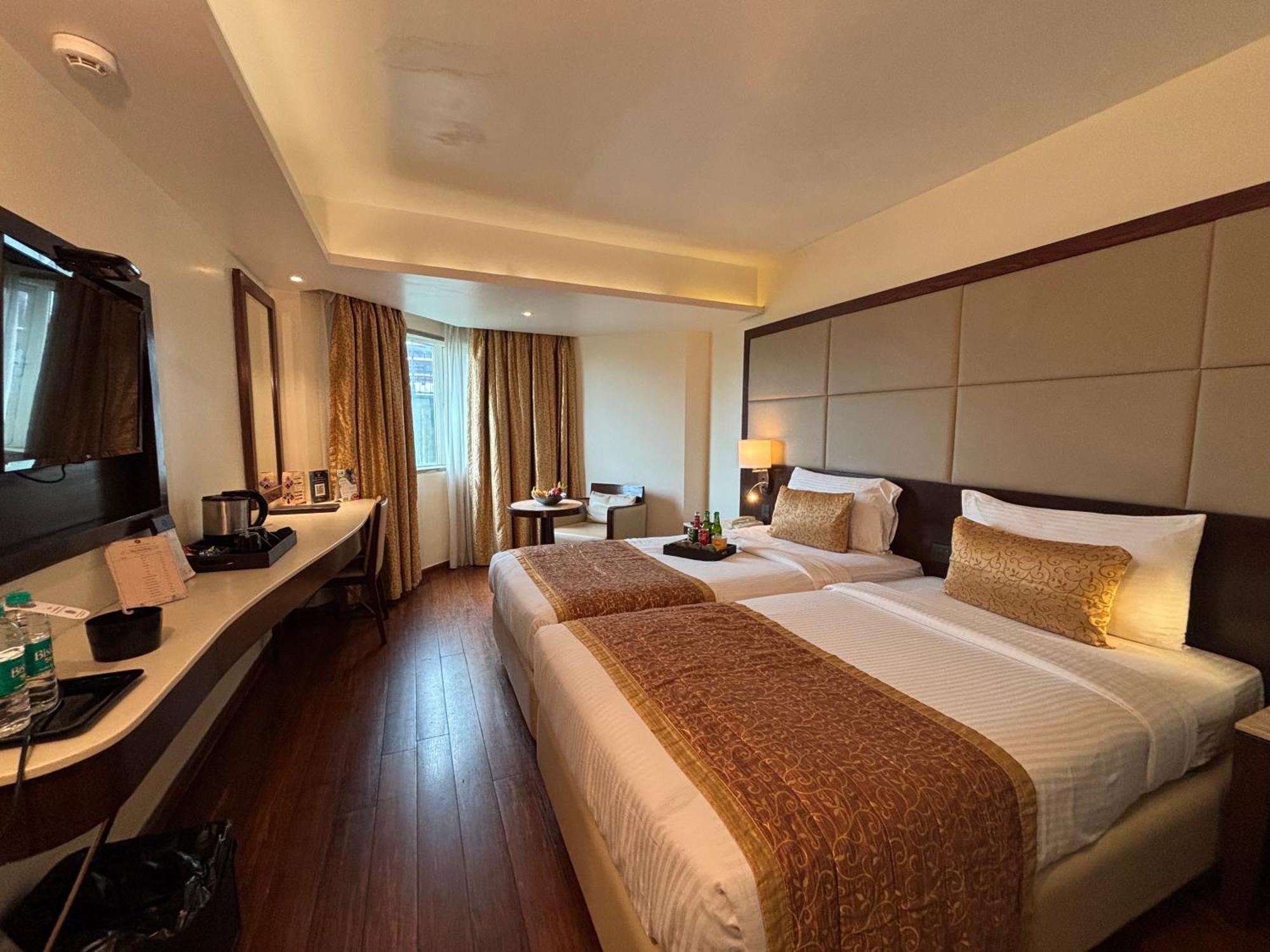 Ramee Guestline Hotel Juhu — Photos 1